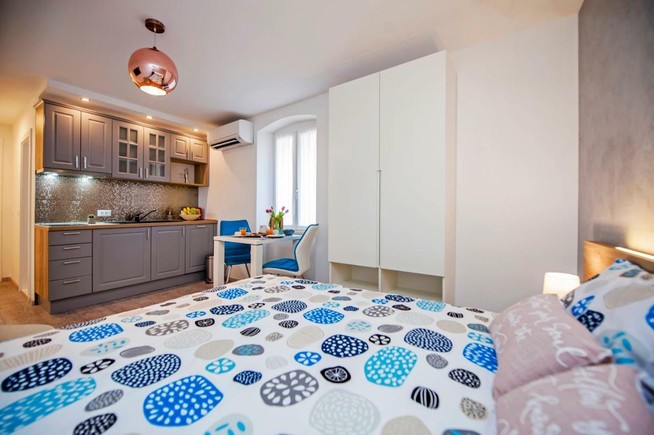 Studio Apartment Kris Rovinj Exterior foto